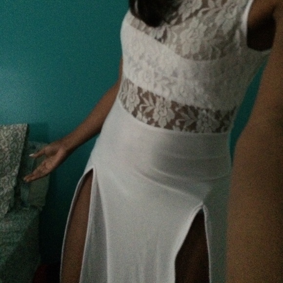 Dress - Picture 2 of 4