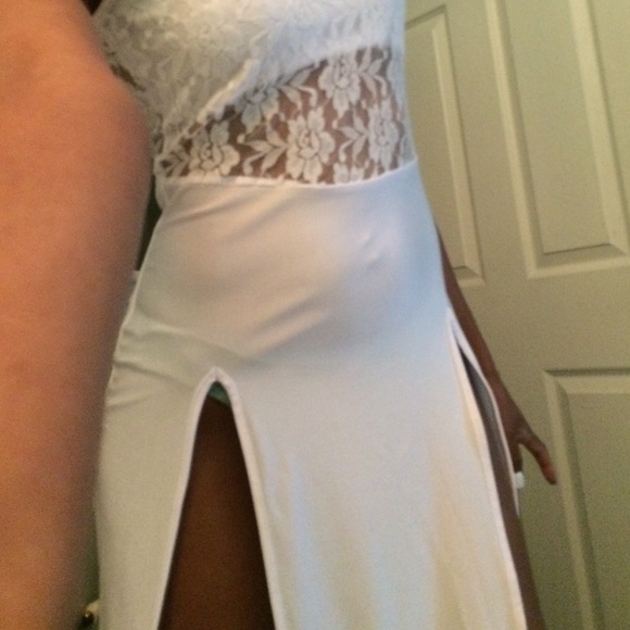 Dress - Picture 4 of 4