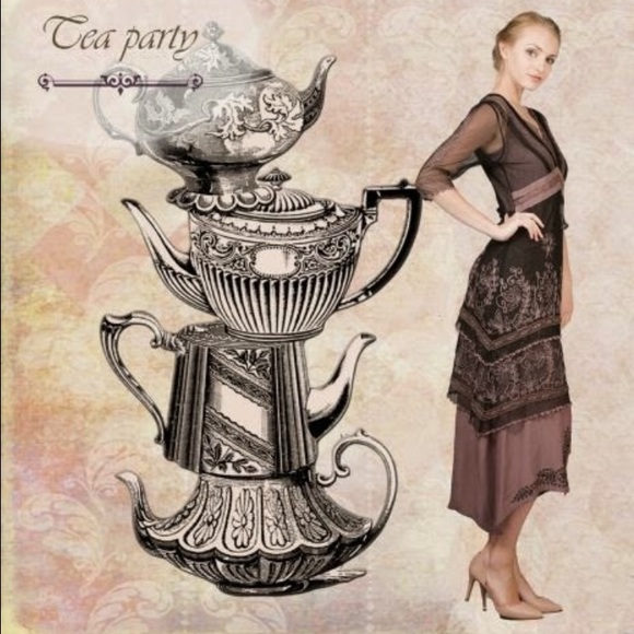 Nataya titanic inspired tea gown - Picture 2 of 2