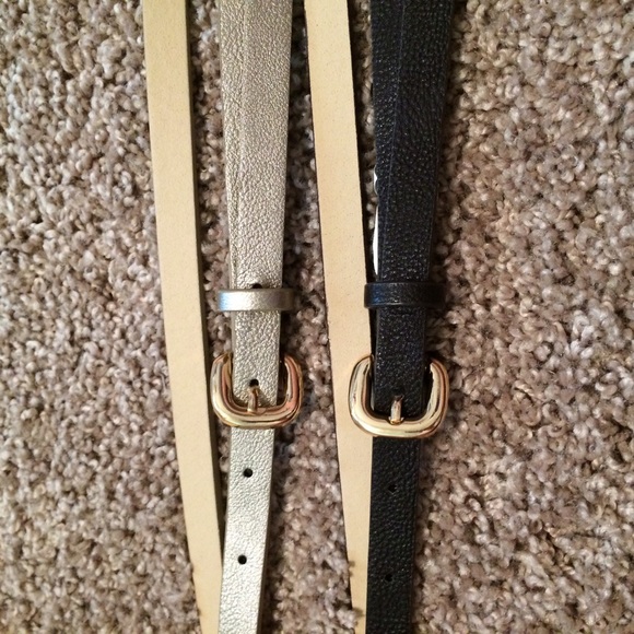 Black and gold belt package