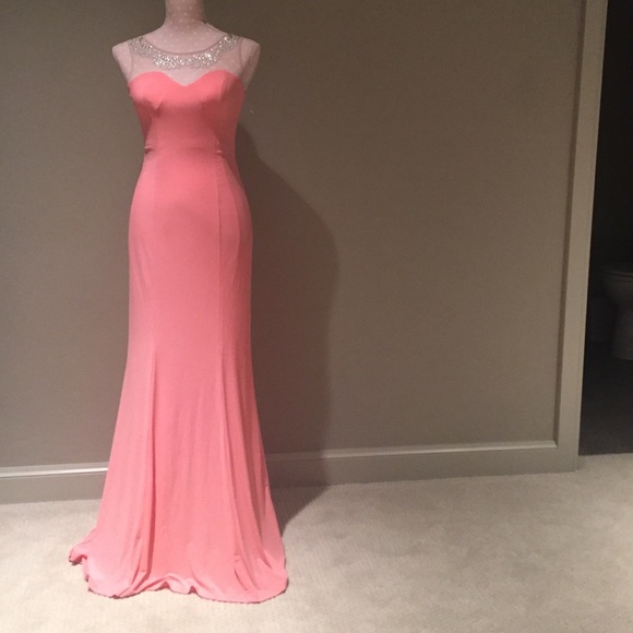 Adrianna Papell Dresses & Skirts - Hailey Logan by Adrianna Papell Gown