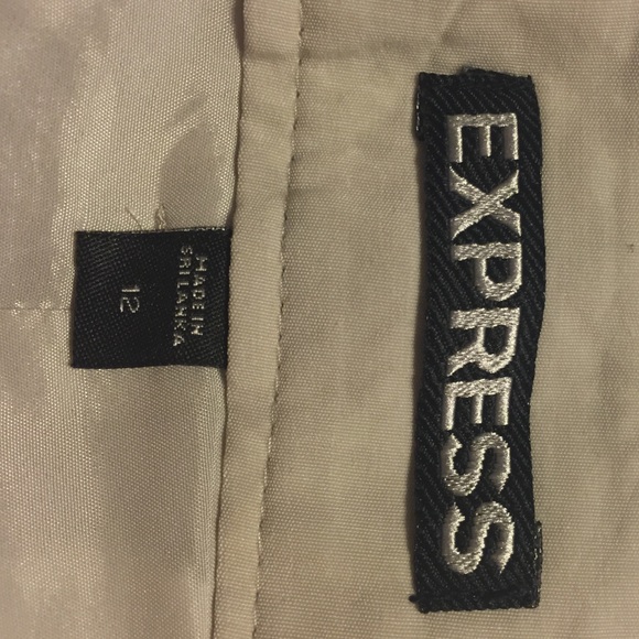 Express Shorts - Picture 3 of 4