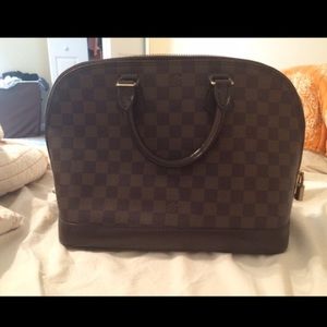 Louis Vuitton Handbag- TRADING