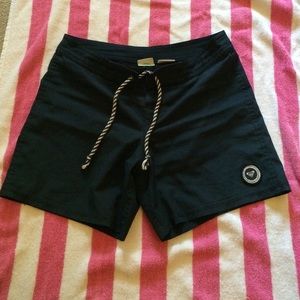 black roxy boardshorts