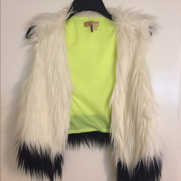 Princess Vera Wang Faux Fur Vest