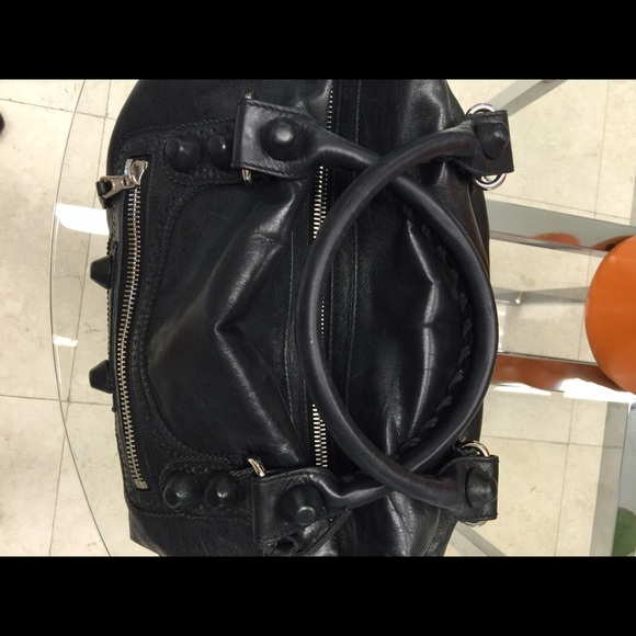 SOLD Balenciaga - Picture 3 of 4