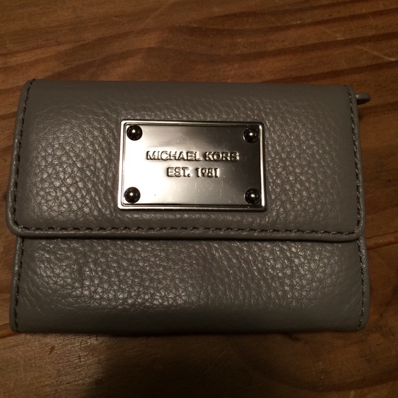 Jet set saffiano leather coin purse