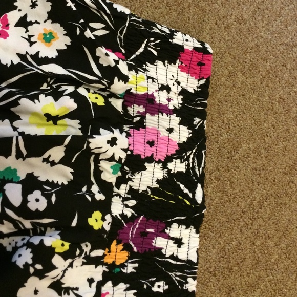 🚫sold🚫Adorable ruffled skirt size 4 torrid - Picture 2 of 3