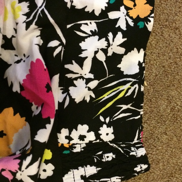 🚫sold🚫Adorable ruffled skirt size 4 torrid - Picture 3 of 3