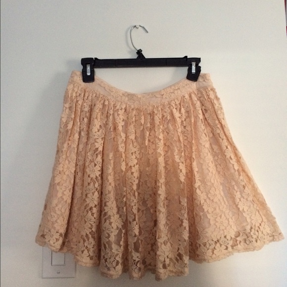 Lace pink skirt