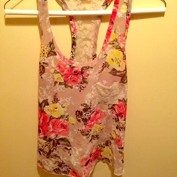 Floral tank top - Picture 1 of 2