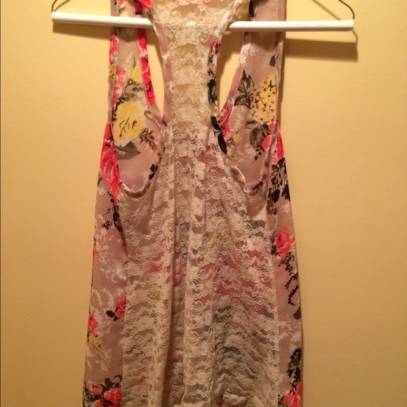 Floral tank top - Picture 2 of 2