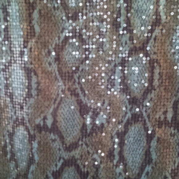 sequenced Tank - Picture 2 of 3