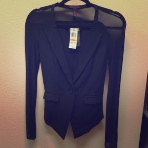 Sheer arms solid body blazer