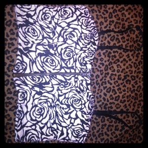 Crop top / bustier/ lace/ stretchy