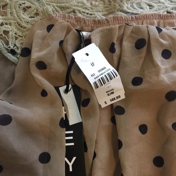 LF Dress - Picture 3 of 3