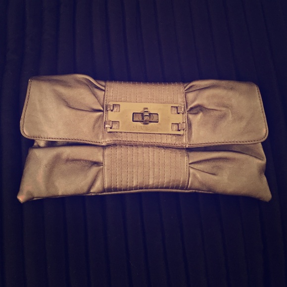 Gold clutch