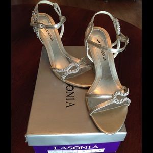 ‼️REDUCED‼️NIB Lasonia Champagne Dress Sandals