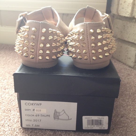 Edgy taupe/ gold spike sandals