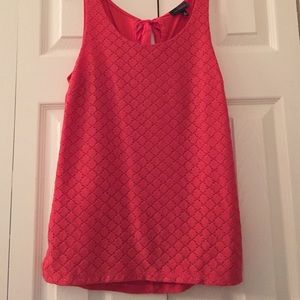 Red and gold tank
