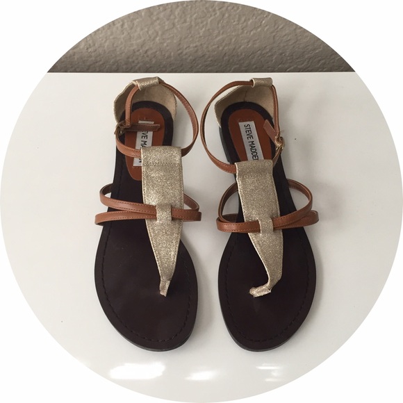 NEVER USED Steve Madden sandals