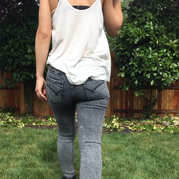 Acid wash denim - Picture 2 of 2