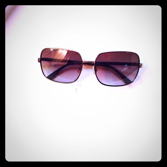 Authentic sunglasses - Picture 1 of 1