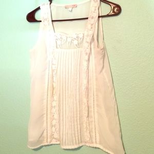 ☀️Gianni Bini sleeveless lace top☀️