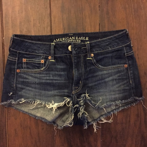 American eagle dark wash shorts