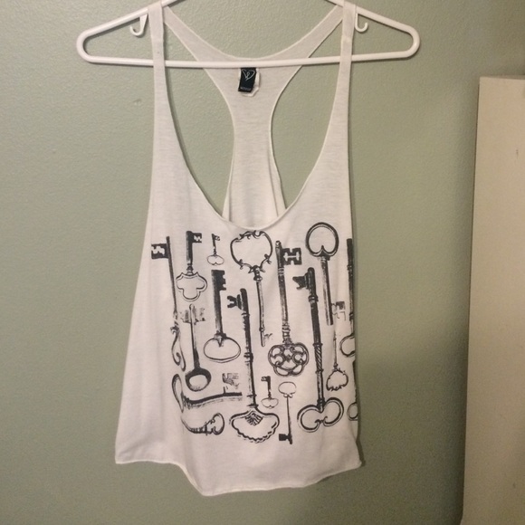 Key printed tank top
