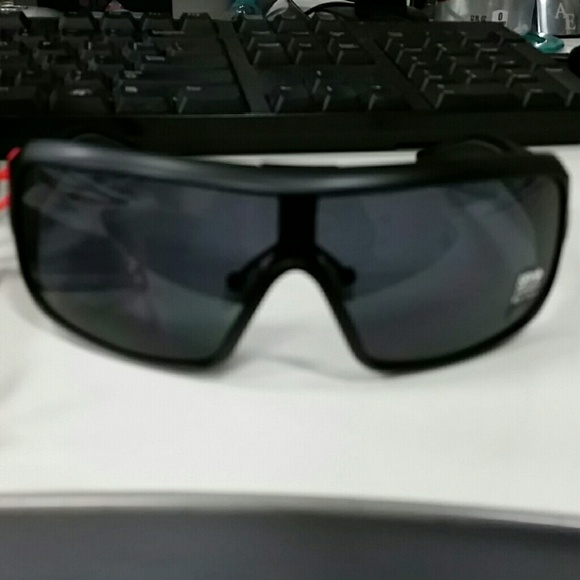 SPY SUN GLASSES