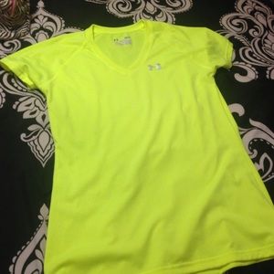 Women's Under Armour Shirt