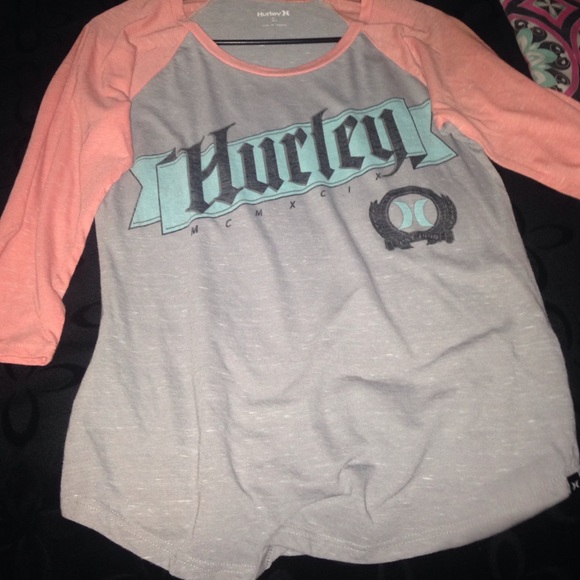 Hurley Tshirt.