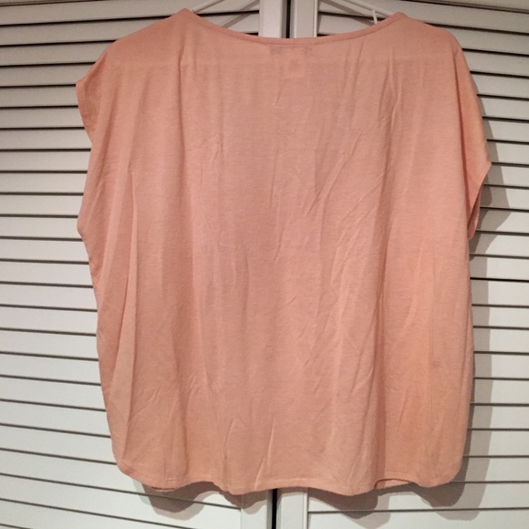 Pink sequence top. - Picture 2 of 2