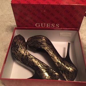 Lace gold/black Guess open toe heel