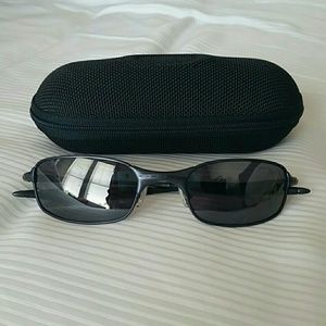 oakley square wire 2.0 black iridium oakley square wire 2.0 black iridium