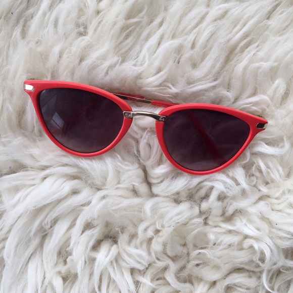 Red cat eye sunglasses