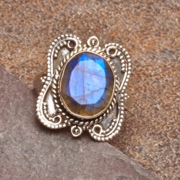 Vintage Labradorite Ring