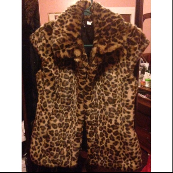 H&M cheetah vest