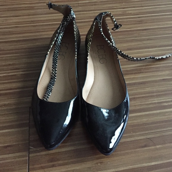 MOVING SALE ALL ITEMS MUST GO.