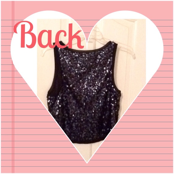 💕EXPRESS 100% Covered in Sequins Top💕 - Picture 2 of 4