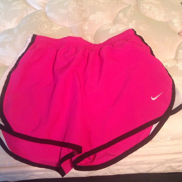 Kids Nike tempo shorts