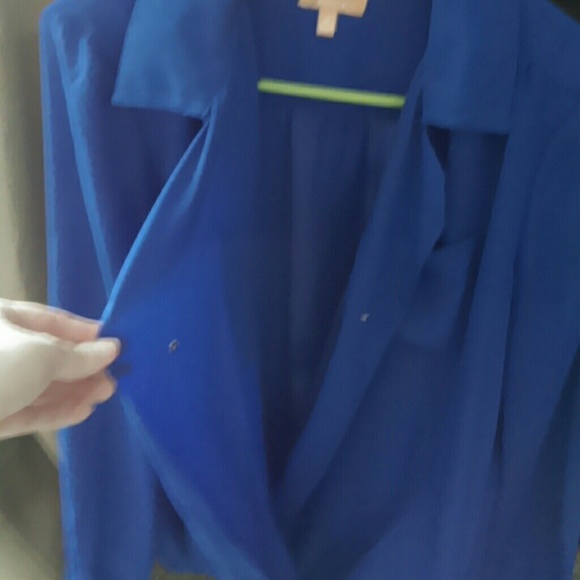 Blouse - Picture 2 of 2