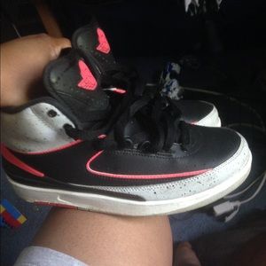 Infrared 2s Size 4 1/2 Y Thunder 14s Size 5Y