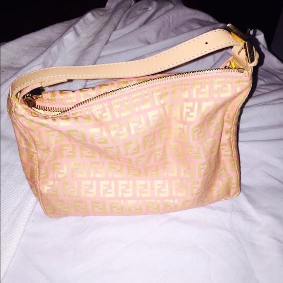 ‼️ ADDITIONAL PICS OF FENDI BAG ‼️