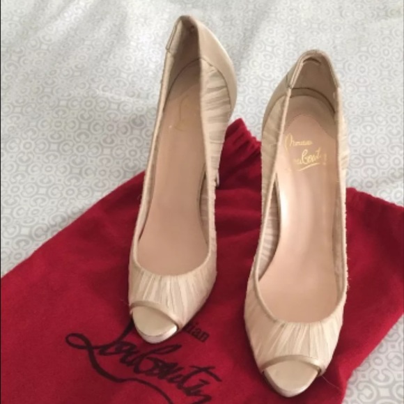 Christian Louboutin Peep Toe 100mm heel