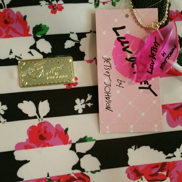 🚫 SOLD 🚫  Betsey Johnson B&W Striped Tote - Picture 3 of 4