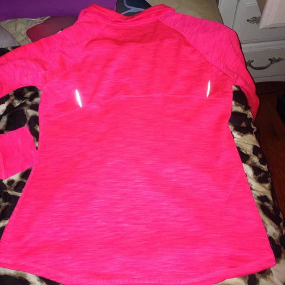 Work Out Jacket - Picture 2 of 3