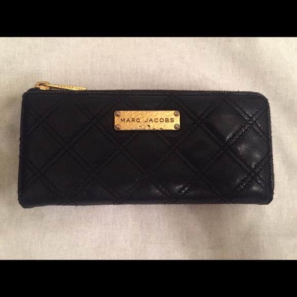 Marc Jacobs wallet