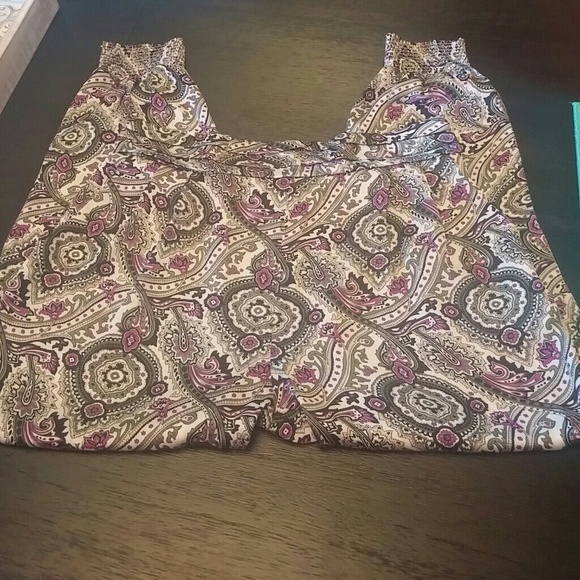 ADORABLE GUESS WIDE LEG LOOSE FITTING PAISLEY PANT